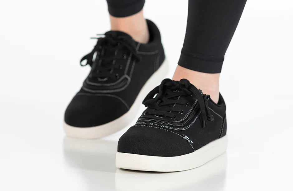 Billy Footwear (Kids) DR Fit - Short Wrap Low Top DR Canvas Black And White