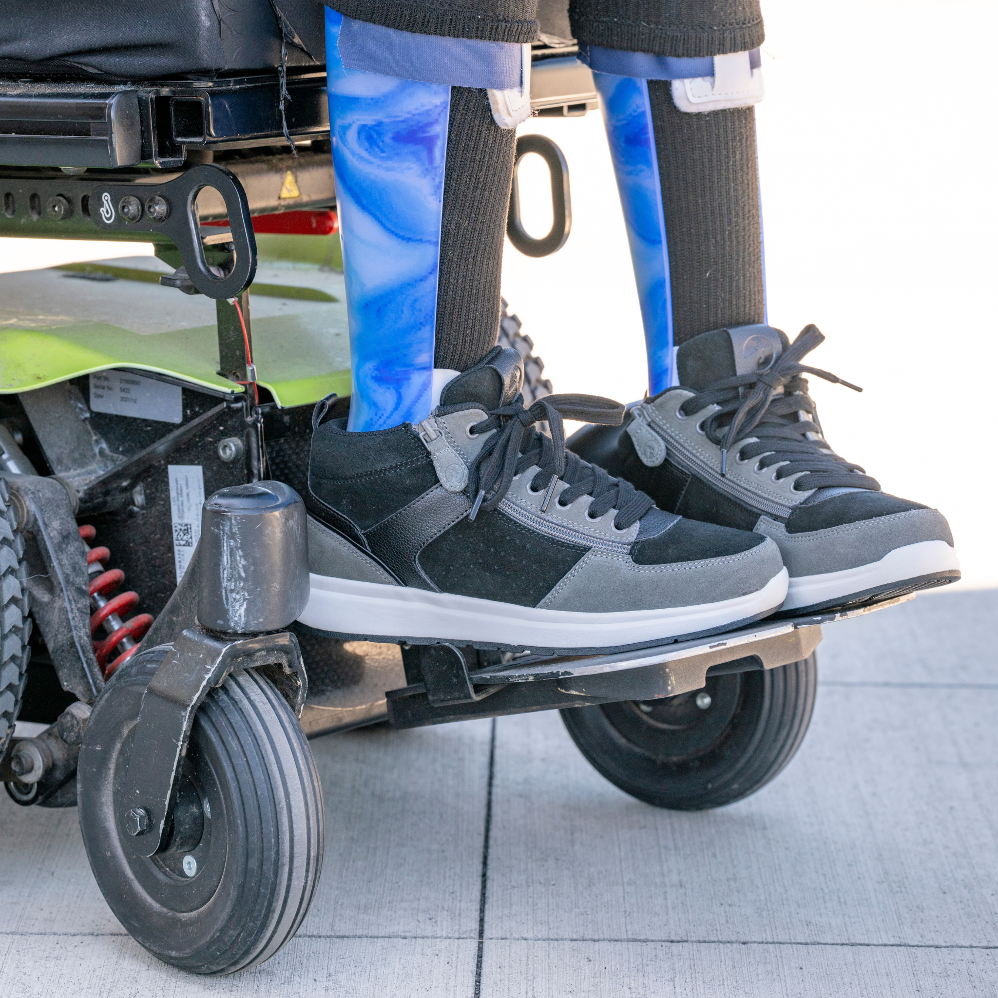 Billy Footwear (Mens) - High Top Black/Charcoal Comfort DZ
